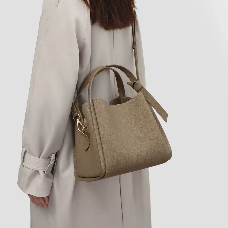 Soft leather bucket bag2026New Spring/Summer Crossbody Bag, Handbag, Versatile Shoulder Bag
Soft leather bucket bag2026New Spring/Summer Crossbody Bag, Handbag, Versatile Shoulder Bag