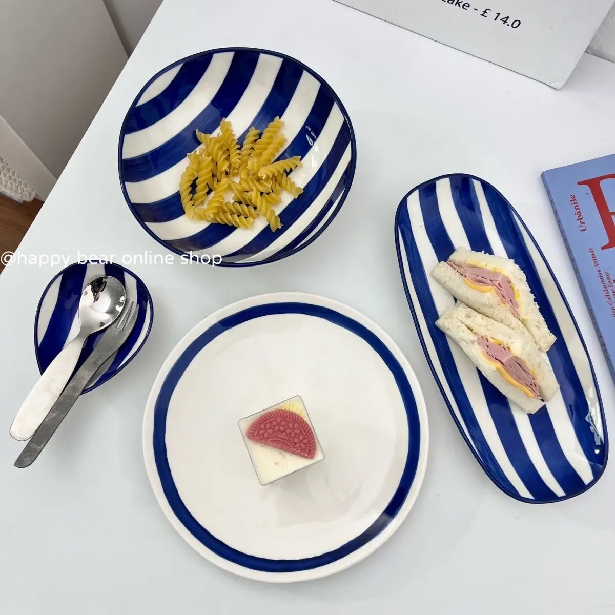 Korean Ins Retro Blue Line Ceramic Bowl Set,One Person Soup Plate Rice Bowl Home Accessories Bowls/Plates/Trays
Korean Ins Retro Blue Line Ceramic Bowl Set,One Person Soup Plate Rice Bowl Home Accessories Bowls/Plates/Trays