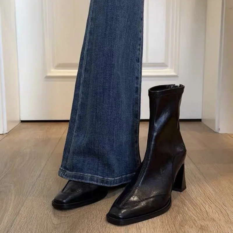 Women Square Toe Ankle Boots Chunky Heel Vintage British Style Short Boots Fashion Thick Heel Winter Shoes Lady Footwear
Women Square Toe Ankle Boots Chunky Heel Vintage British Style Short Boots Fashion Thick Heel Winter Shoes Lady Footwear