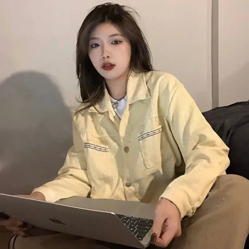 Желтые вельветовые куртки женские в консервативном стиле японского стиля Harajuku осенняя одежда пальто милые элегантные милые с длинным рукавом ретро Mujer
Желтые вельветовые куртки женские в консервативном стиле японского стиля Harajuku осенняя одежда пальто милые элегантные милые с длинным рукавом ретро Mujer