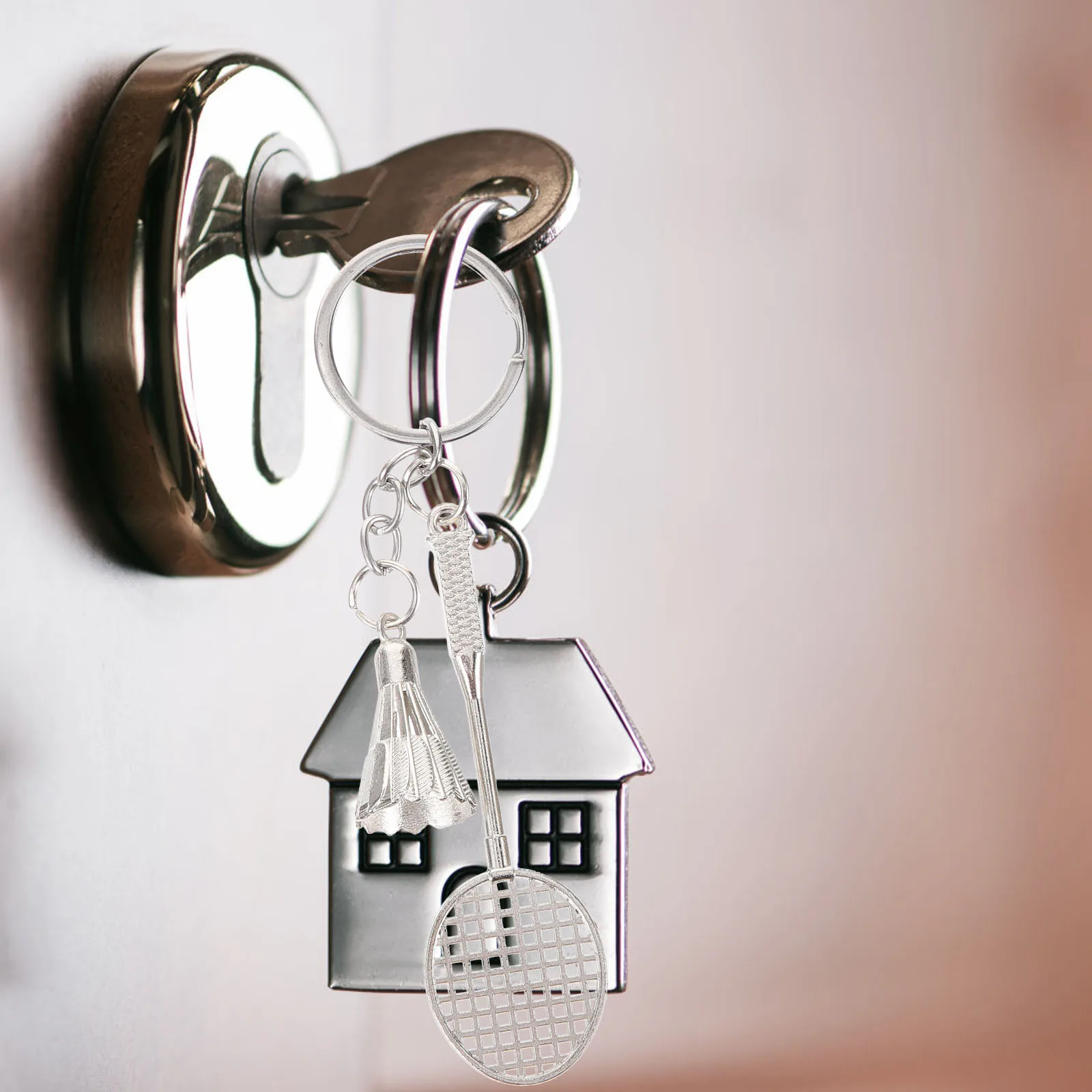 3pcs Badminton Keychain Metal Pendant For Keys Bags Decorative Sports Gift Durable Charm Birthday Present Teens Women Team
3pcs Badminton Keychain Metal Pendant For Keys Bags Decorative Sports Gift Durable Charm Birthday Present Teens Women Team