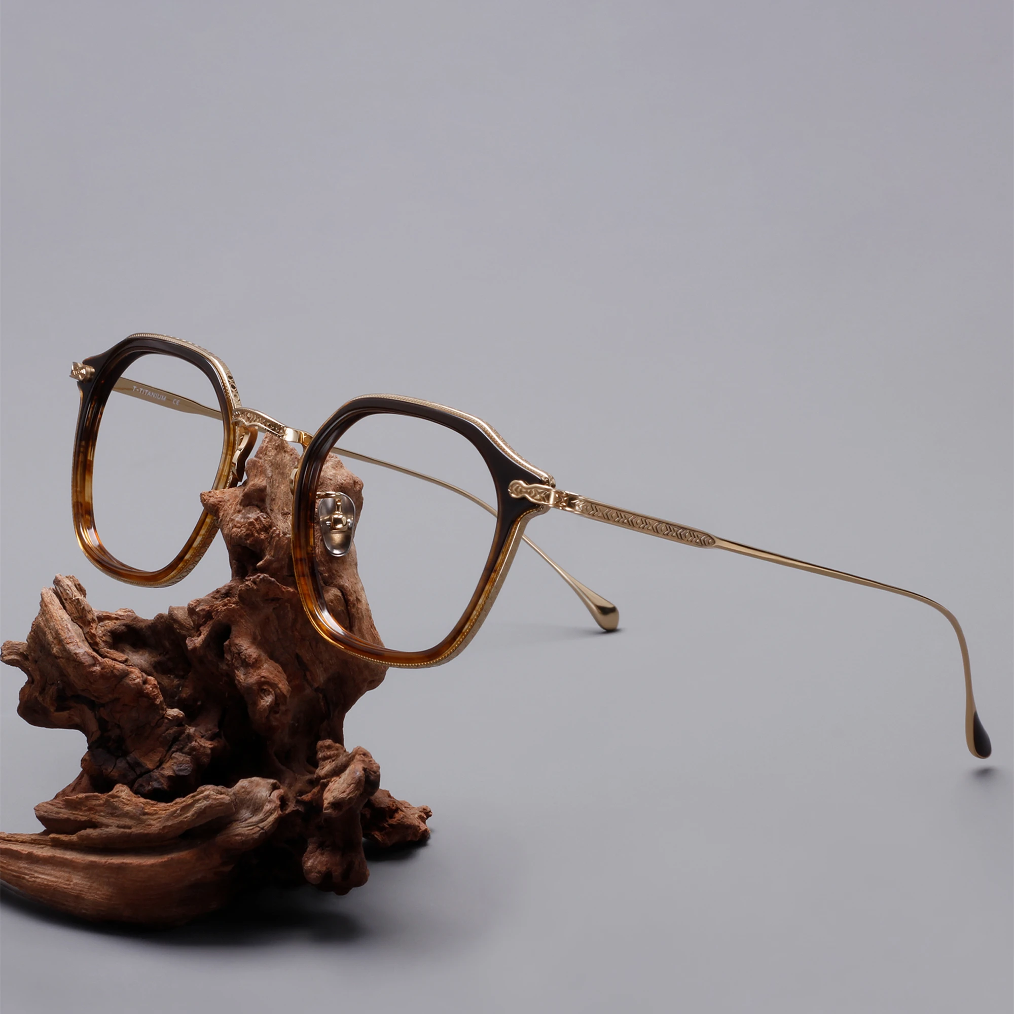 Винтажные титановые квадратные очки в оправе для мужчин и женщин, модные очки высокого качества, японские очки ручной работы с полной оправой, очки
Винтажные титановые квадратные очки в оправе для мужчин и женщин, модные очки высокого качества, японские очки ручной работы с полной оправой, очки