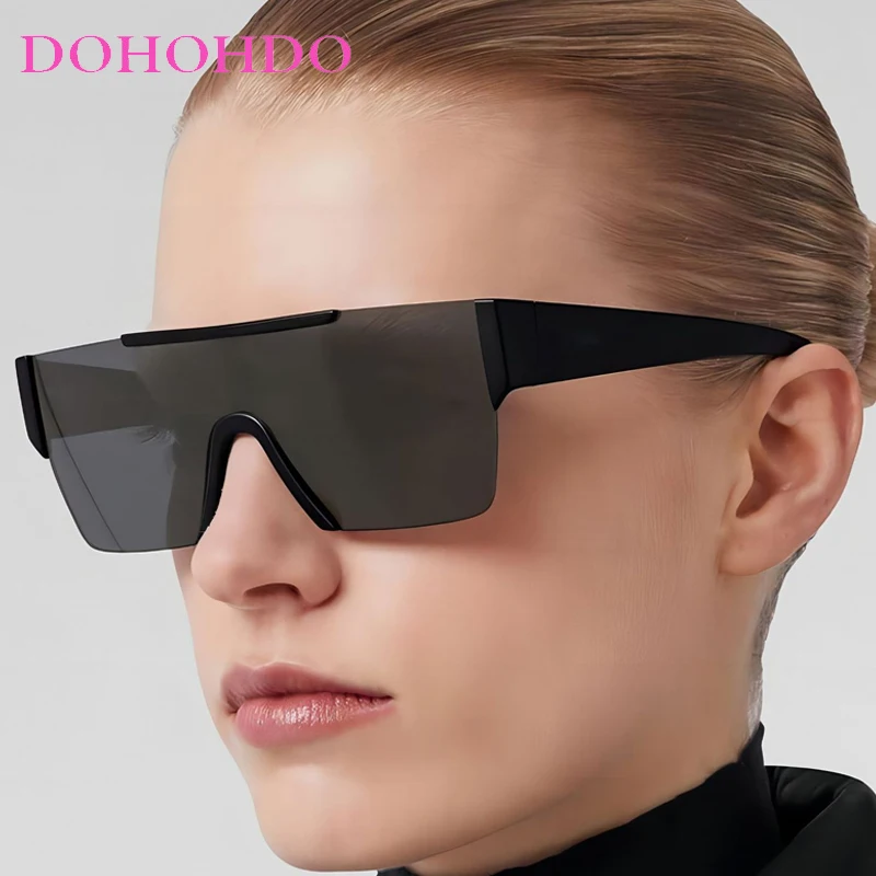 Oversized Frame Square One-piece Y2K Women Sunglasses Luxury Designer Men Eyewear Outdoor Sports Cycling Windproof Goggles UV400
Oversized Frame Square One-piece Y2K Women Sunglasses Luxury Designer Men Eyewear Outdoor Sports Cycling Windproof Goggles UV400