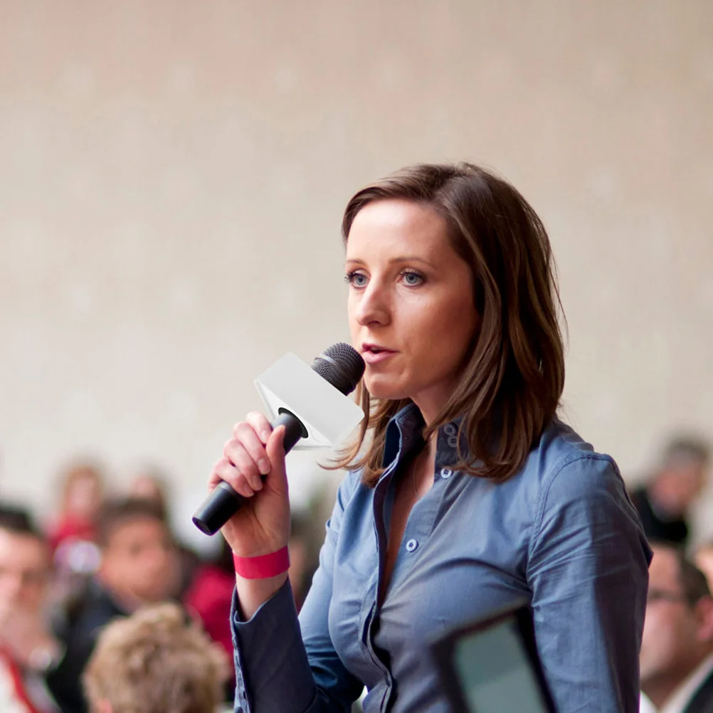 3pcs Triangle Microphone Flag Station Logo For Interview Durable Mic Flags Equipment Supplies Interview Logo Flag Microphone
3pcs Triangle Microphone Flag Station Logo For Interview Durable Mic Flags Equipment Supplies Interview Logo Flag Microphone