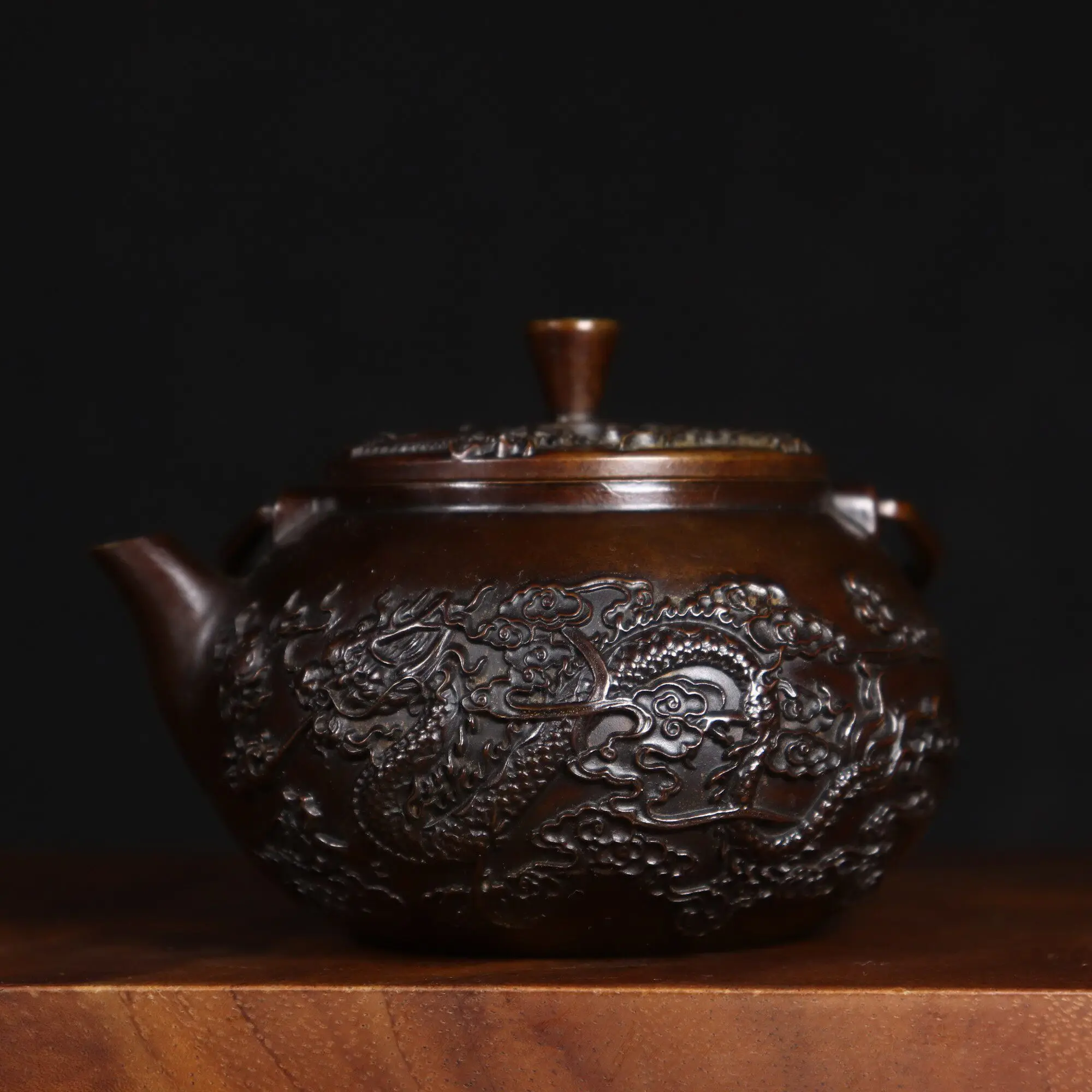 Vintage Dragon Phoenix Copper Handheld Wine Pot Home Decor Crafts
Vintage Dragon Phoenix Copper Handheld Wine Pot Home Decor Crafts