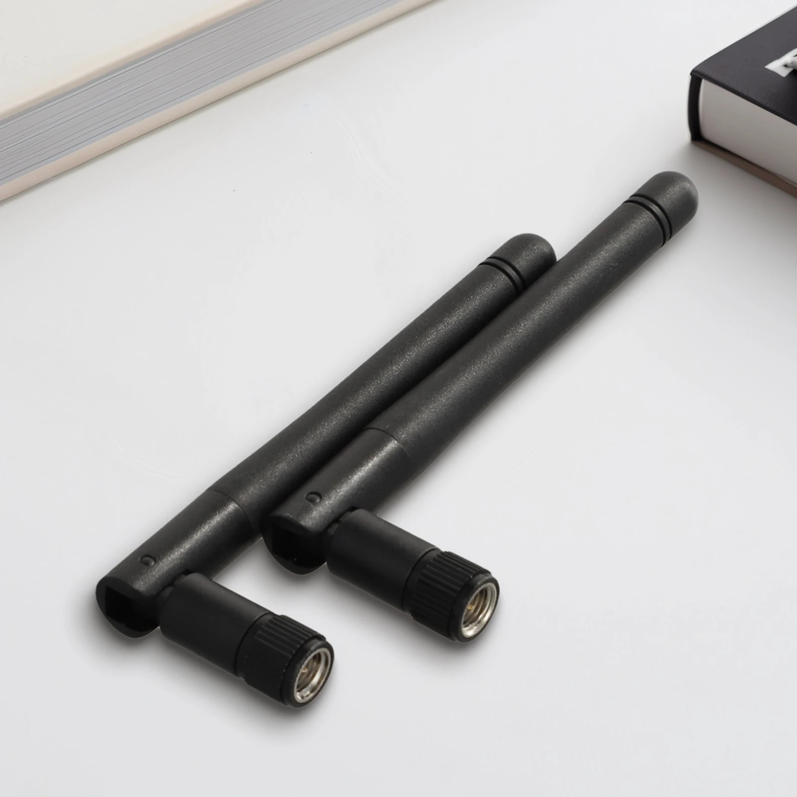 For SMA Compatible Outdoor Wifi Solutions Two High Gain Antennas Operating on the Essential Frequency Range of 2 4GHz
For SMA Compatible Outdoor Wifi Solutions Two High Gain Antennas Operating on the Essential Frequency Range of 2 4GHz