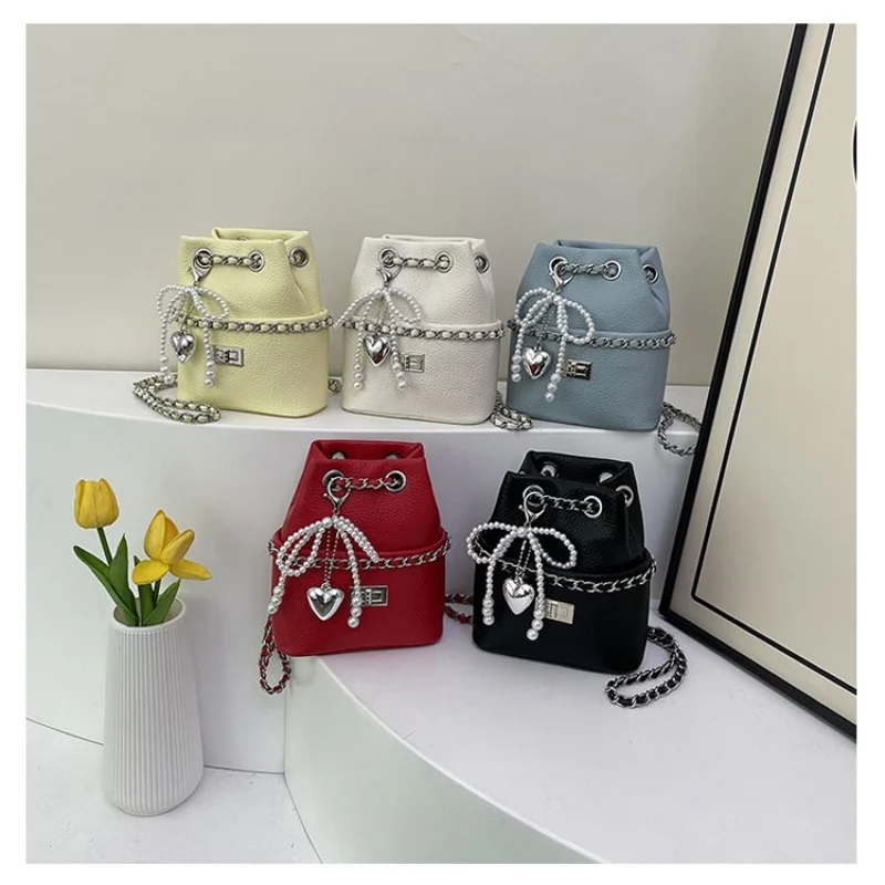 Известные дизайнерские женские сумки-тоут Кожаная классическая элегантная сумка через плечо Сумка через плечо Популярный стиль
Известные дизайнерские женские сумки-тоут Кожаная классическая элегантная сумка через плечо Сумка через плечо Популярный стиль