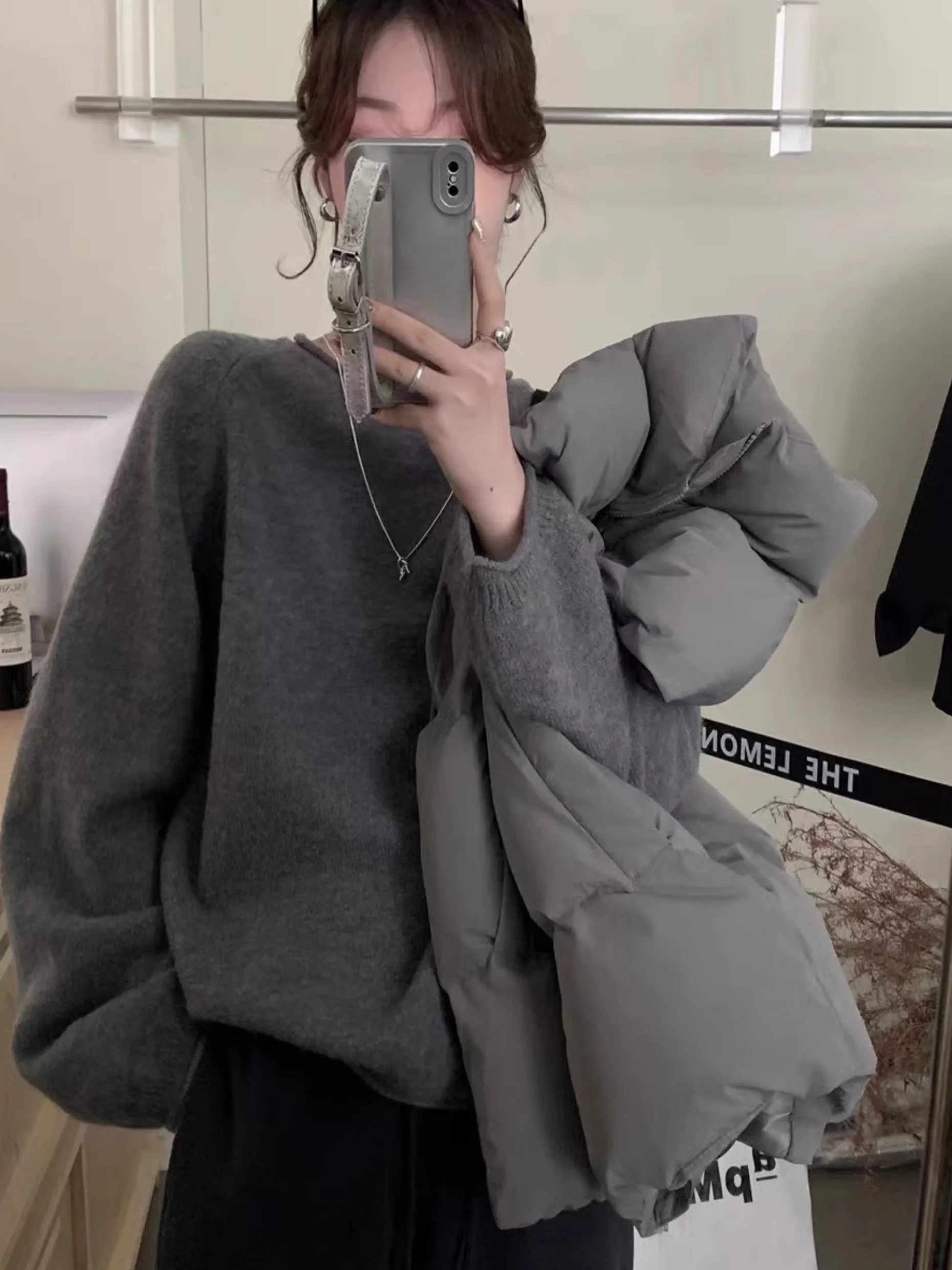 Korean Laid-ba Sle Soft Cozy round Ne Cuffed Knit Sweater Women's Autumn Winter Loose Knitted Base irt Trendy
Korean Laid-ba Sle Soft Cozy round Ne Cuffed Knit Sweater Women's Autumn Winter Loose Knitted Base irt Trendy