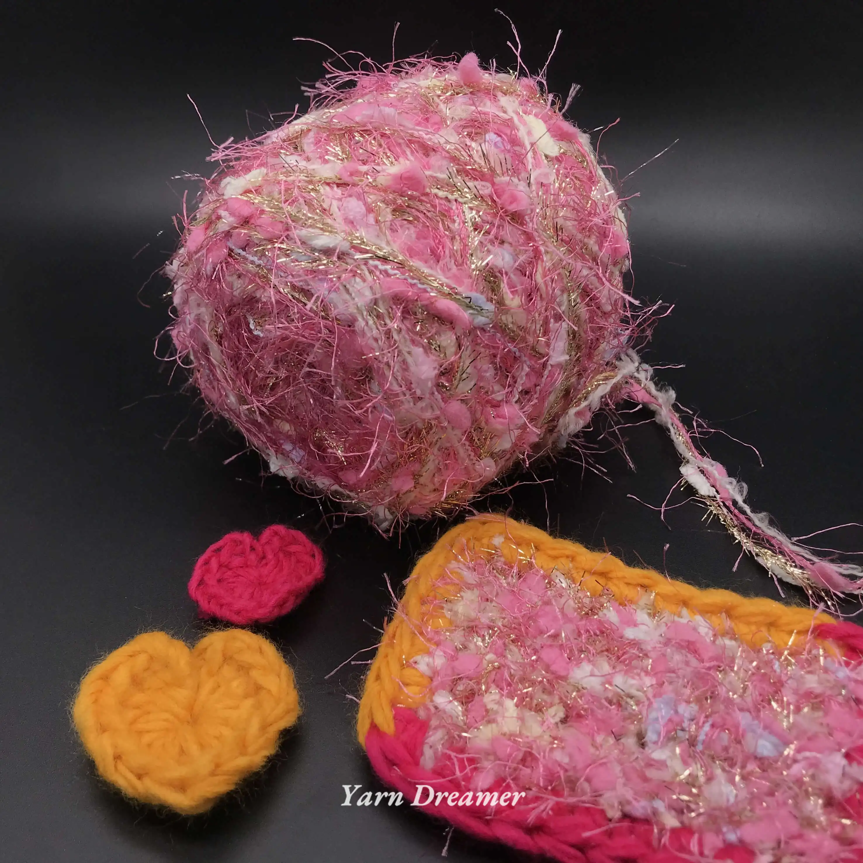 100g Fancy Glitter Yarn for Crochet Bulk Gold Blended Yarn Pink Hand Knitting Yarn art Wool Yarns for Knitting and Crochet bags
100g Fancy Glitter Yarn for Crochet Bulk Gold Blended Yarn Pink Hand Knitting Yarn art Wool Yarns for Knitting and Crochet bags
