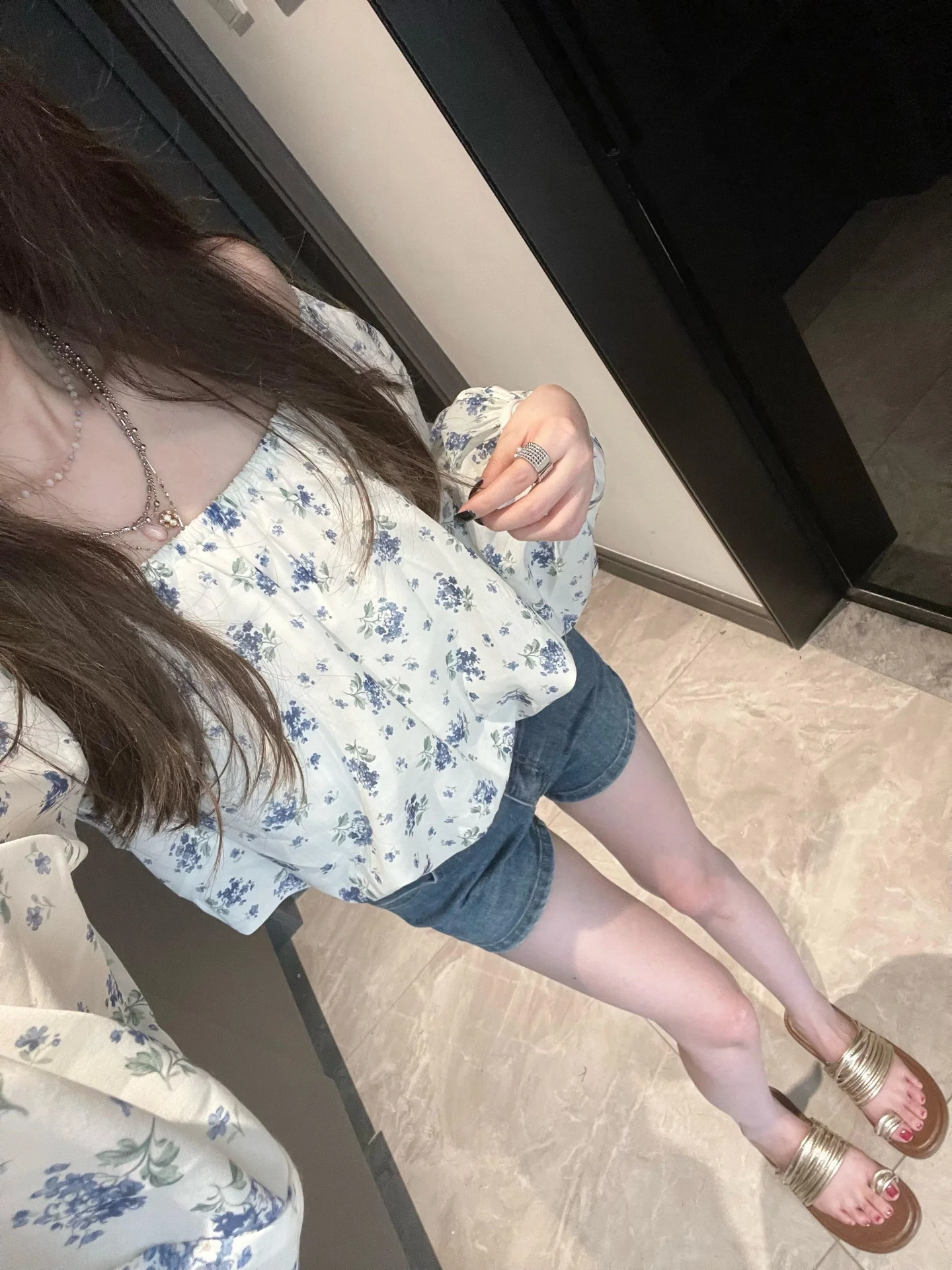 Summer Blue Floral Long Sleeve Women's Shirt Slim Fit Beautiful Shoulder Bared Unique Shirt Casual Date Commute Breathable Sk...
Summer Blue Floral Long Sleeve Women's Shirt Slim Fit Beautiful Shoulder Bared Unique Shirt Casual Date Commute Breathable Sk...