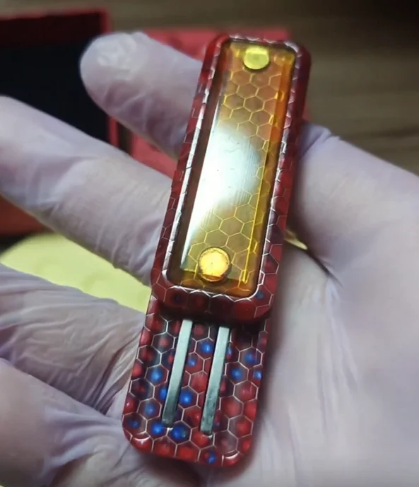 Used EDC Even numbered studio small yellow croaker rebound ding 2.0 honeycomb body fidget slider Decompression toys
Used EDC Even numbered studio small yellow croaker rebound ding 2.0 honeycomb body fidget slider Decompression toys
