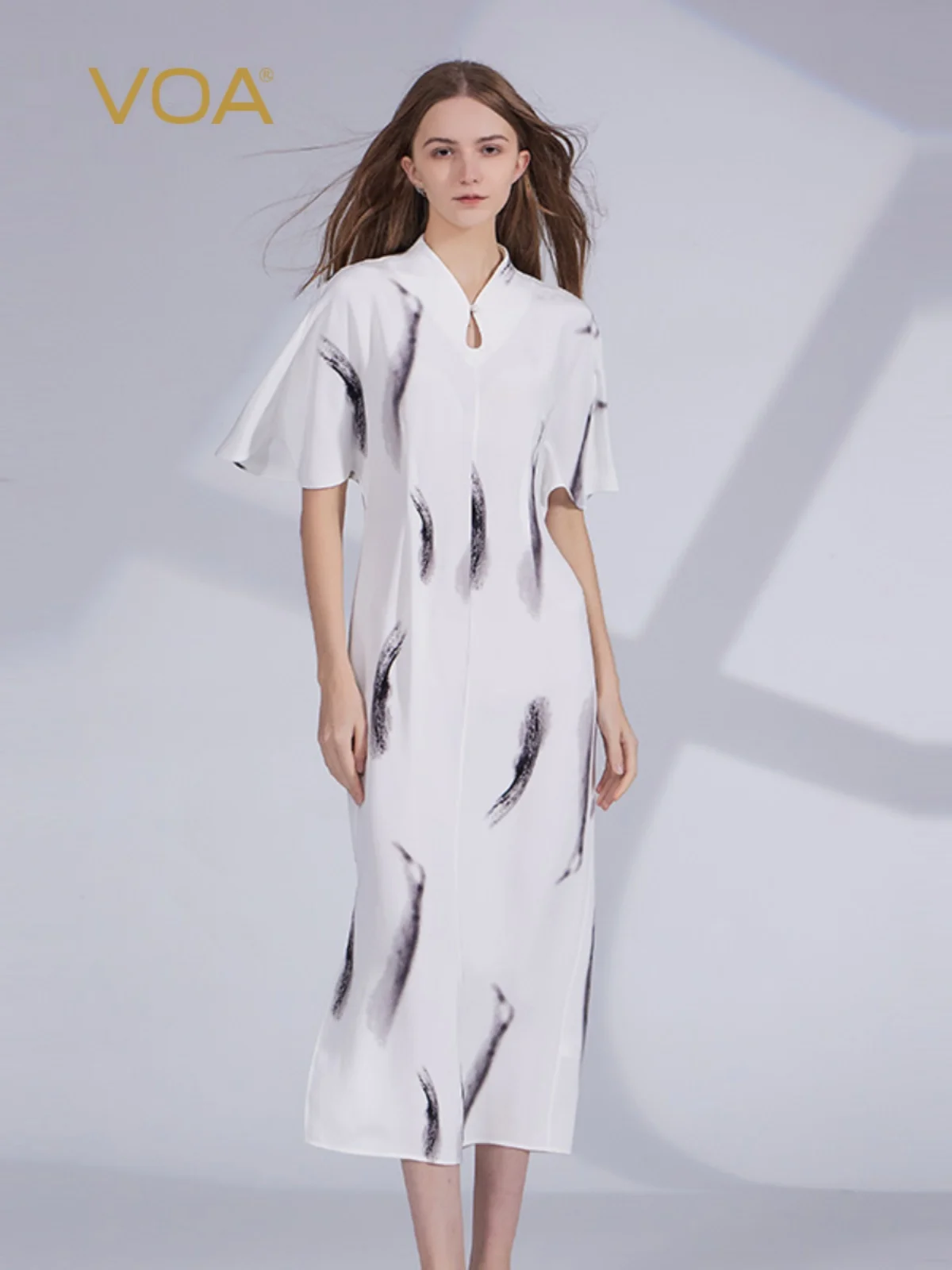 VOA30 mmi silk heavy national style gray ink Chinese water drop cheongsam collar silk short sleeve waist dress women
VOA30 mmi silk heavy national style gray ink Chinese water drop cheongsam collar silk short sleeve waist dress women