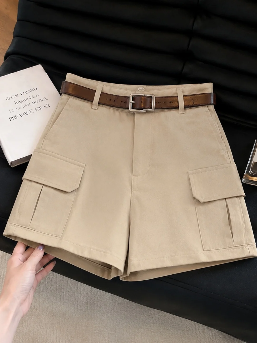 Summer 2026 High Waist Casual Chic Versatile Commute Style Shorts Korean Version Slimming Straight Leg Pants for Women
Summer 2026 High Waist Casual Chic Versatile Commute Style Shorts Korean Version Slimming Straight Leg Pants for Women