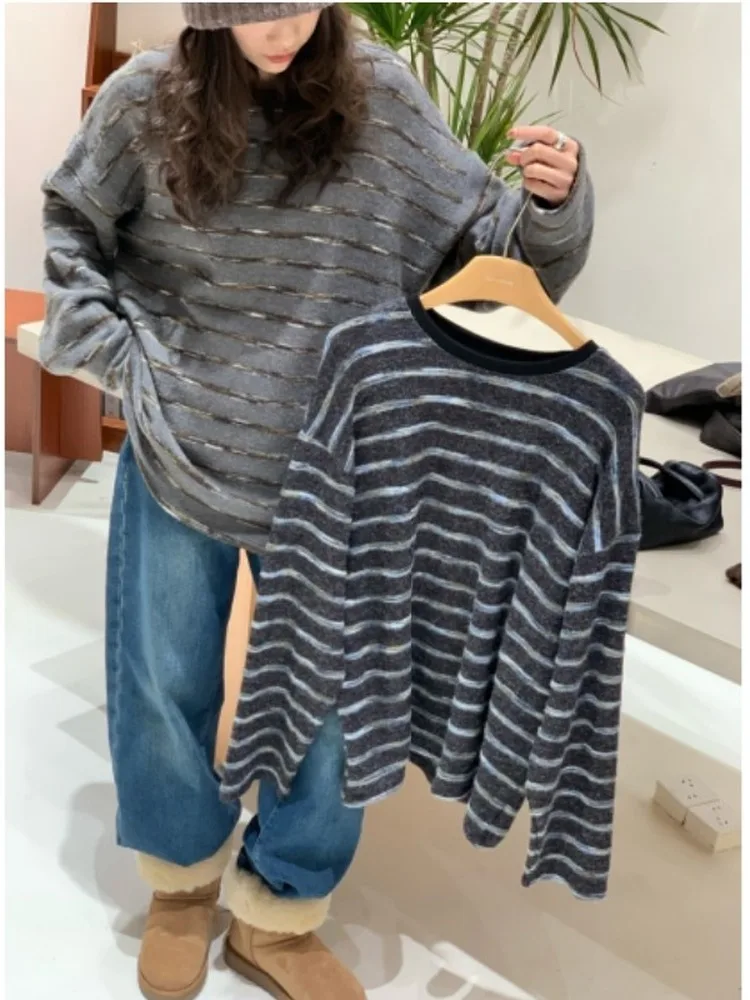 Feita Women's Long Sve T-irt Casual Soft Warm Brued Velvet Striped Base Layer irt Slimming Comfortable Loose Fit
Feita Women's Long Sve T-irt Casual Soft Warm Brued Velvet Striped Base Layer irt Slimming Comfortable Loose Fit