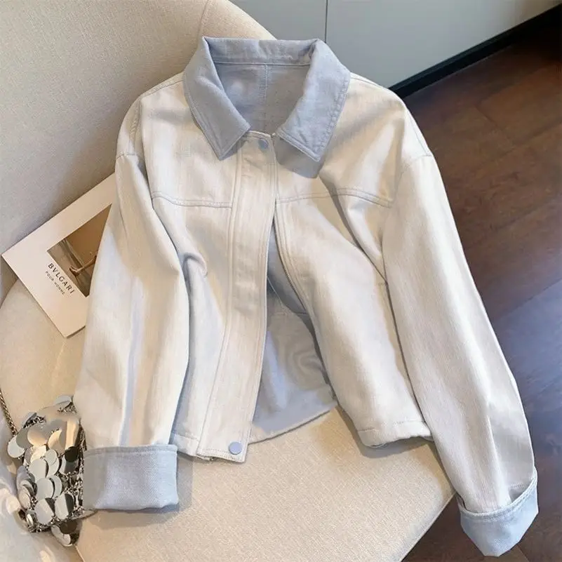 Vintage Fresh Color Contrast Denim Cropped Jacket Chic for Women, Spring Fall New Petite Size Casual Daily Jean Coat Outerwear
Vintage Fresh Color Contrast Denim Cropped Jacket Chic for Women, Spring Fall New Petite Size Casual Daily Jean Coat Outerwear