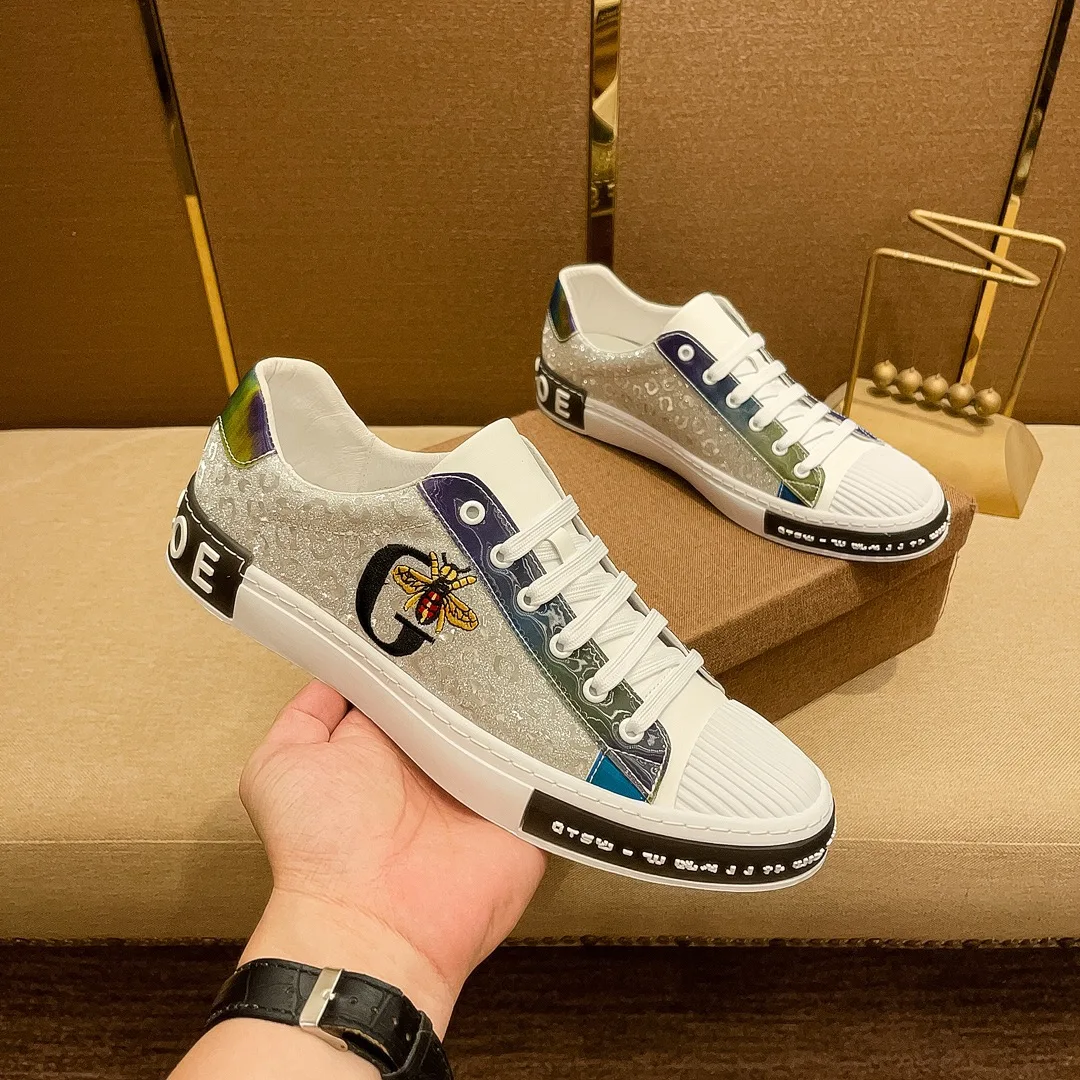 Italy Designers Men's Casual shoes luxury fashion Genuine leather Business leather Bee shoes Lace-up Sports classic Sneakers
Italy Designers Men's Casual shoes luxury fashion Genuine leather Business leather Bee shoes Lace-up Sports classic Sneakers