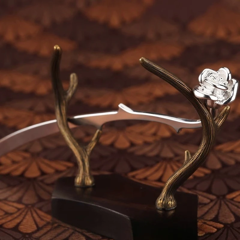 Sterling silver rose bookmark Little Prince for girlfriend and wife commemorative birthday gift box set
Sterling silver rose bookmark Little Prince for girlfriend and wife commemorative birthday gift box set