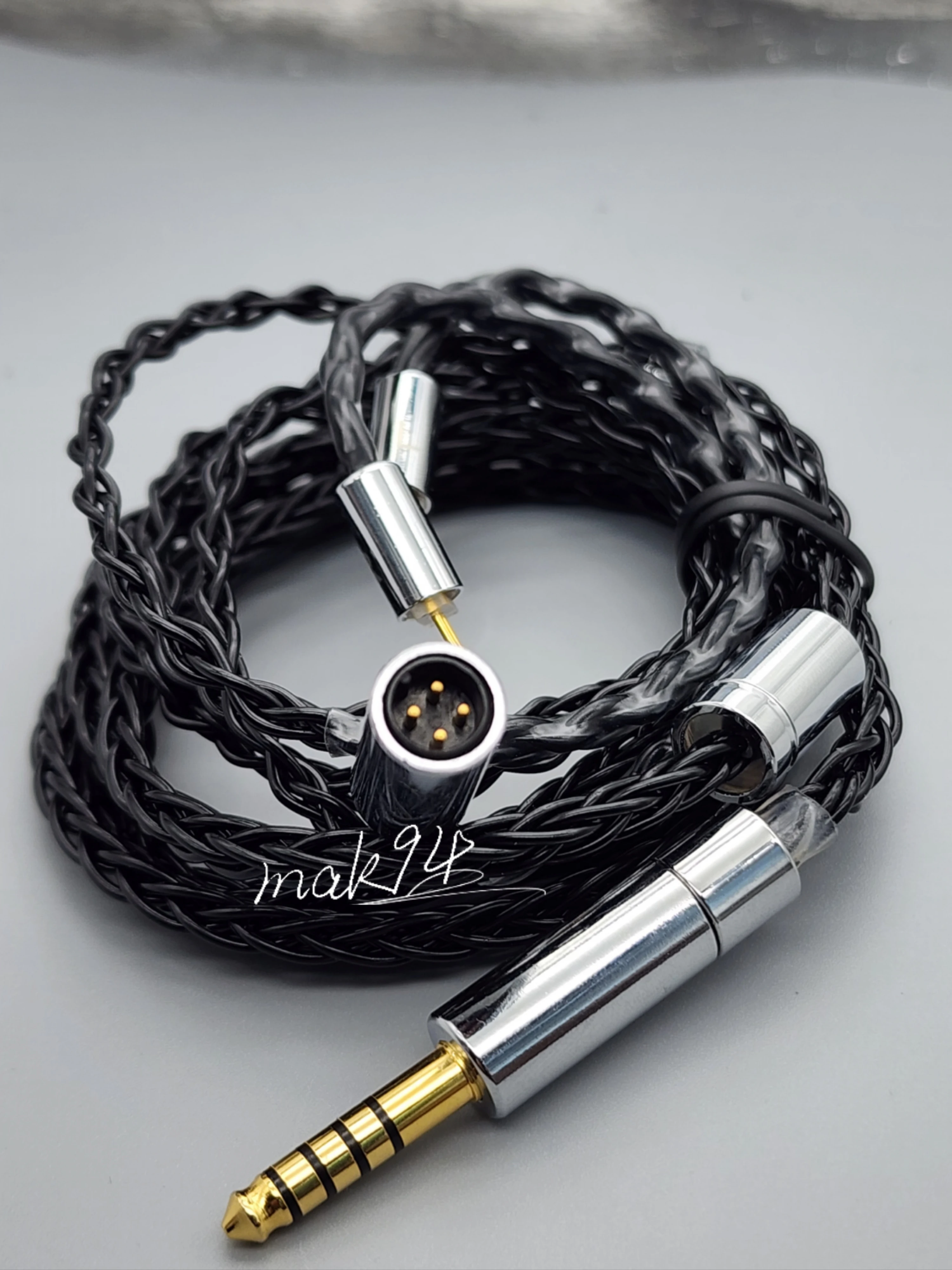 Geekyaudio MAK94 0.78mm Single Crystal Copper Plated Silver Hifi Cable Interchangeable Plug 2-in-1 Typec Headset Upgrade Cable
Geekyaudio MAK94 0.78mm Single Crystal Copper Plated Silver Hifi Cable Interchangeable Plug 2-in-1 Typec Headset Upgrade Cable