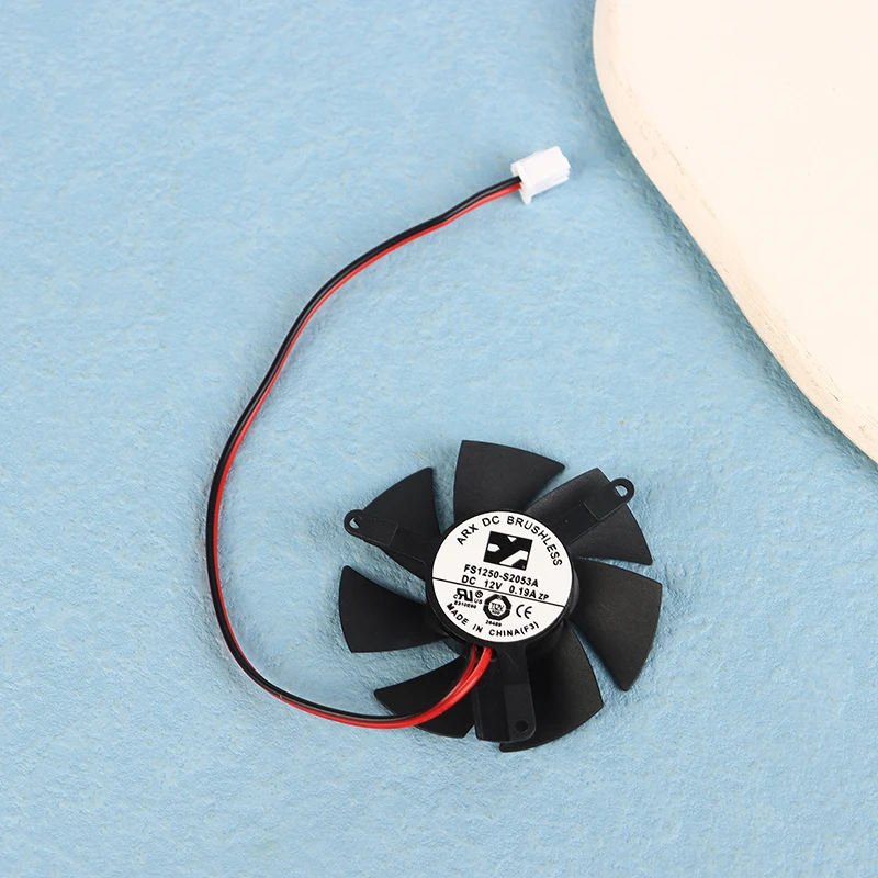 Graphics Video Card Cooler Cooling Fan For HP R7 430 FD5010U12S 12V 0.22A 47MM 39*39*39MM 2.5Pin Cooler Fan
Graphics Video Card Cooler Cooling Fan For HP R7 430 FD5010U12S 12V 0.22A 47MM 39*39*39MM 2.5Pin Cooler Fan