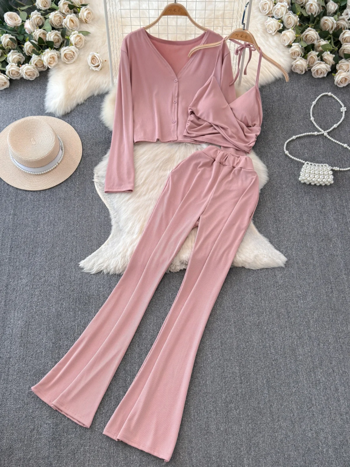 Autumn Faion Set Women's ort Sve Knitted Top High Waist Slimming Casual Bell Bot Pants Tee Piece Trendy Ensemble
Autumn Faion Set Women's ort Sve Knitted Top High Waist Slimming Casual Bell Bot Pants Tee Piece Trendy Ensemble