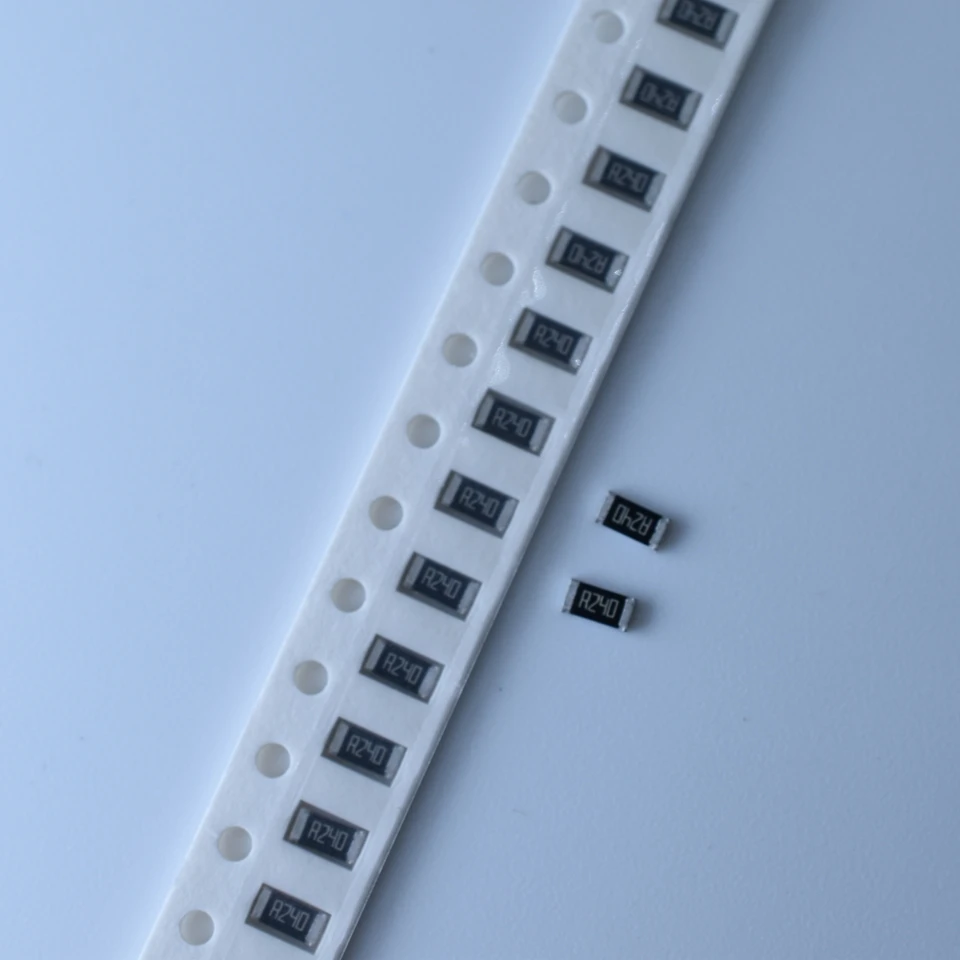1000Pcs/Lot SMD Chip Resistor 0805 41.2K 4122 42.2K 4222 43K 4302 43.2K 4322 44.2K 4422 45.3K 4532 46.4K 4642 47K 4702 47.5K 1%
1000Pcs/Lot SMD Chip Resistor 0805 41.2K 4122 42.2K 4222 43K 4302 43.2K 4322 44.2K 4422 45.3K 4532 46.4K 4642 47K 4702 47.5K 1%