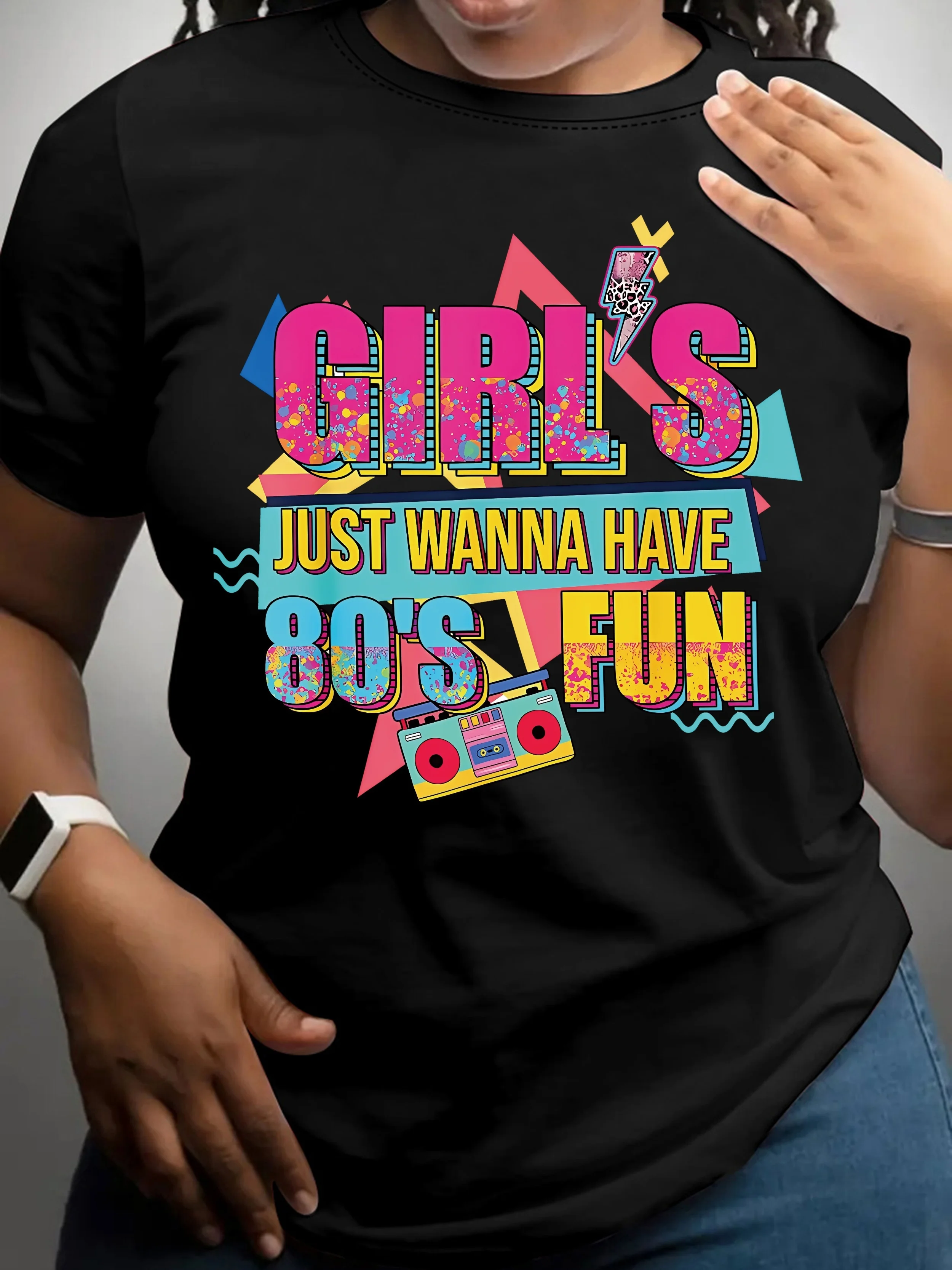 Женская футболка "Girls Just Wanna Have 80's Fun" — с ретро-графикой в стиле 80-х, повседневный топ для вечеринок
Женская футболка "Girls Just Wanna Have 80's Fun" — с ретро-графикой в стиле 80-х, повседневный топ для вечеринок