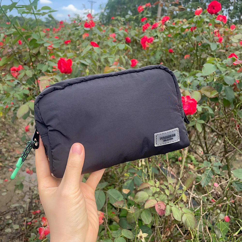 Solid color soft and lightweight makeup bag, travel storage bag, portable stationery storage bag, unisex
Solid color soft and lightweight makeup bag, travel storage bag, portable stationery storage bag, unisex