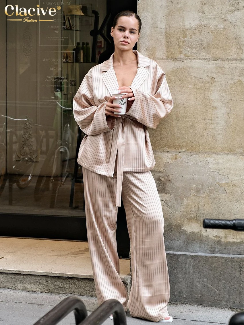 Clacive Fashion Loose Stripe Print Women's 3 Pieces Set 2024 Elegant Long Sleeve Shirt + Bra With High Waist Wide Trousers Suits
Clacive Fashion Loose Stripe Print Women's 3 Pieces Set 2024 Elegant Long Sleeve Shirt + Bra With High Waist Wide Trousers Suits
