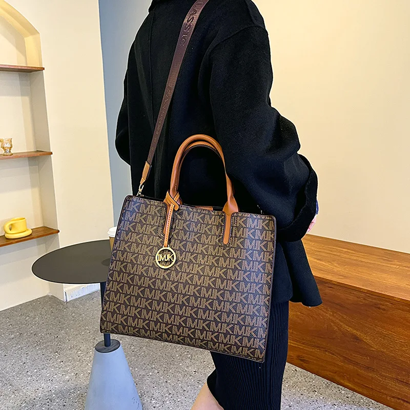 IMJK Luxury designer handbag Crossbody bags for women handbag Shoulder bag Casual Versatile Square bag Pillow bag
IMJK Luxury designer handbag Crossbody bags for women handbag Shoulder bag Casual Versatile Square bag Pillow bag