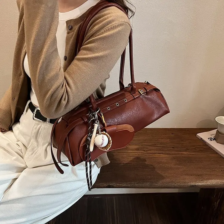 Trendy Niche Baguette Bag - Suede Velvet Texture French Shoulder Purse, Portable Crossbody for Shopping Spree & Night Parties
Trendy Niche Baguette Bag - Suede Velvet Texture French Shoulder Purse, Portable Crossbody for Shopping Spree & Night Parties