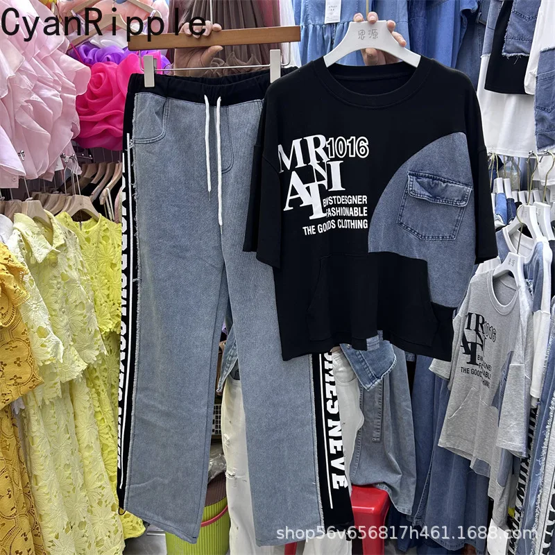 American Fashionable Women Sets Colorblock Denim Splicing Short Sleeve T-shirt Top + Letters Elastic Waist Casual Sports Pants
American Fashionable Women Sets Colorblock Denim Splicing Short Sleeve T-shirt Top + Letters Elastic Waist Casual Sports Pants