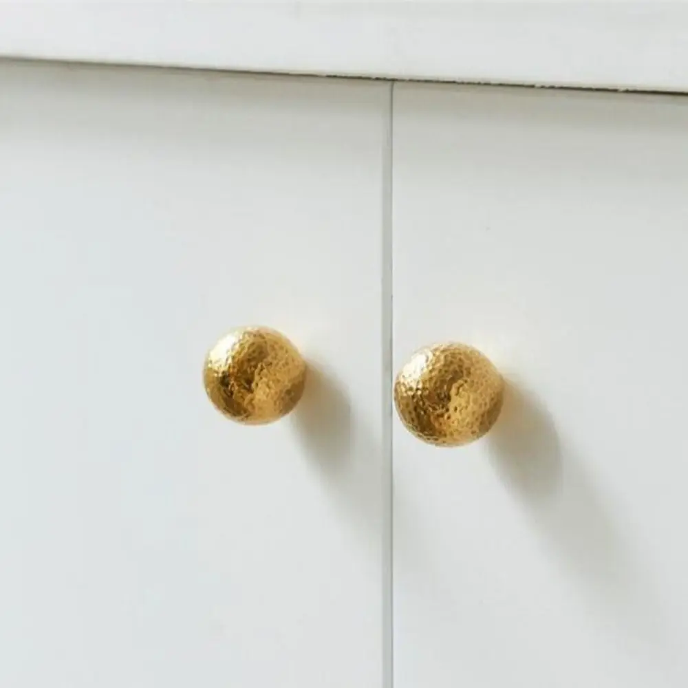 Pull Handles Solid Brass Furniture Handles Hardware Ball Shaped Cabinet Handle Golden Hand Hammered Drawer Knobs Drawer
Pull Handles Solid Brass Furniture Handles Hardware Ball Shaped Cabinet Handle Golden Hand Hammered Drawer Knobs Drawer