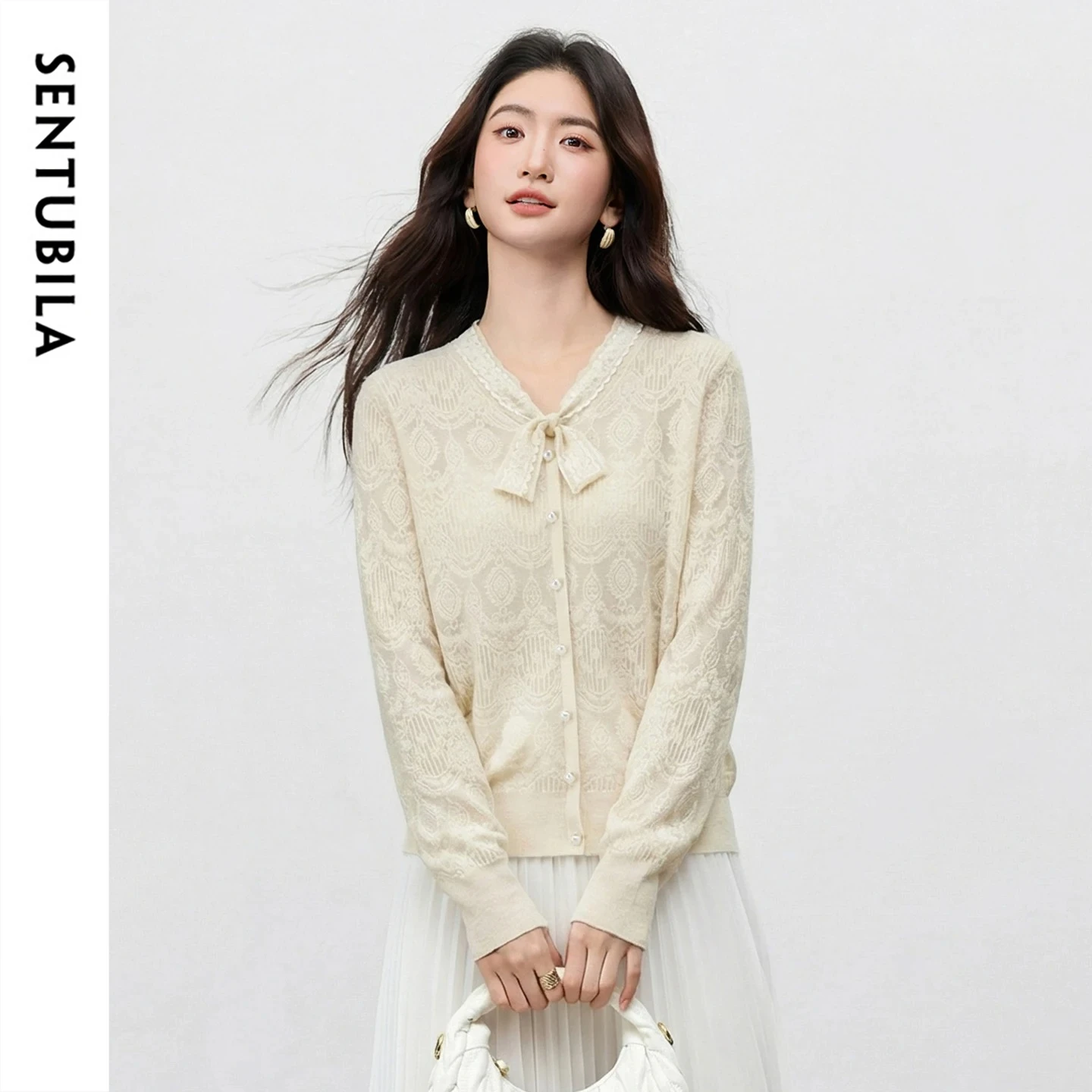 SENTUBILA Women's Wool Blend Sweater 2026 Spring Elegant Lace Up Pearl Button V Neck Knit Jumper Elegant Woman Clothes W61EA6547
SENTUBILA Women's Wool Blend Sweater 2026 Spring Elegant Lace Up Pearl Button V Neck Knit Jumper Elegant Woman Clothes W61EA6547