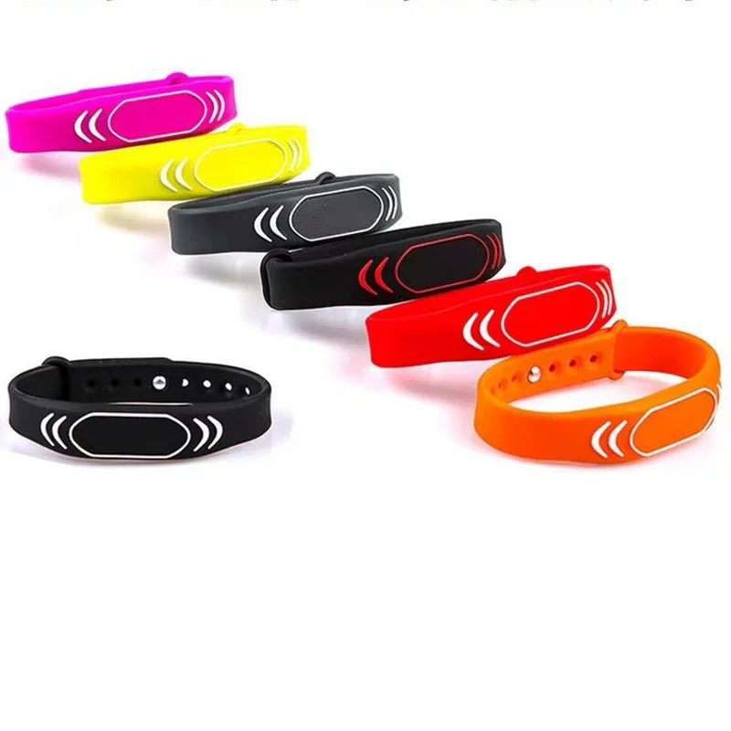 125khz EM4100 TK4100 Wristband RFID bracelet ID Card Silicone Band Read Only Access Control Card
125khz EM4100 TK4100 Wristband RFID bracelet ID Card Silicone Band Read Only Access Control Card