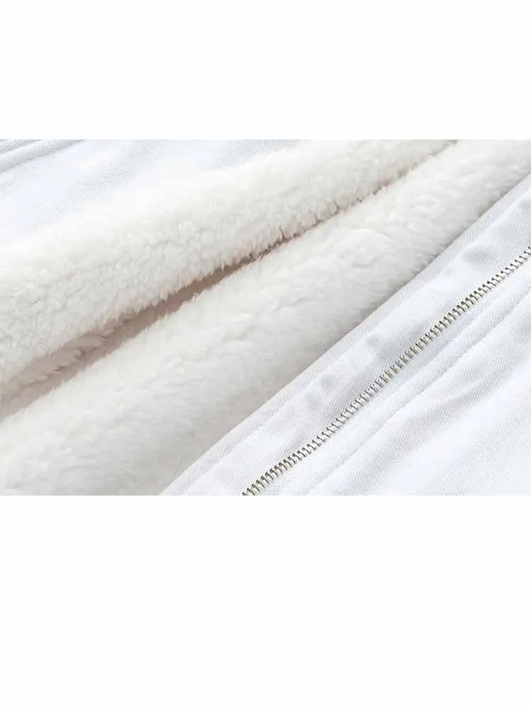 HH Woman Winter Fashion Versatile Warm Long Sleeves Lapel Artificial Imitation Fur Plush Coat Female Casual Comfortable Overcoat
HH Woman Winter Fashion Versatile Warm Long Sleeves Lapel Artificial Imitation Fur Plush Coat Female Casual Comfortable Overcoat