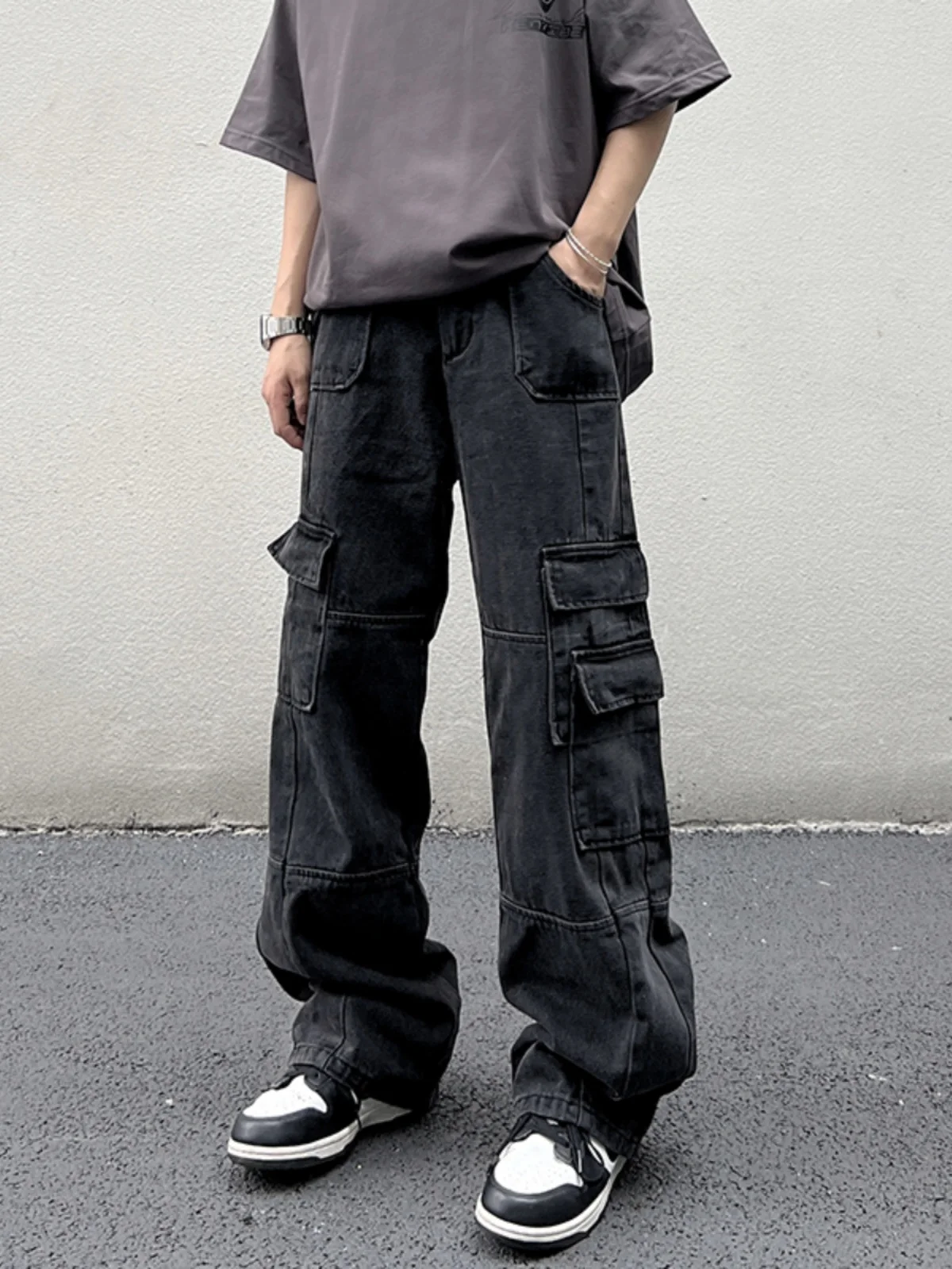 Retro Streetwear Men's Jeans Loose Straight Leg Multi-Pocket Washed Workwear Casual Summer Fashion Straight Foot Opening
Retro Streetwear Men's Jeans Loose Straight Leg Multi-Pocket Washed Workwear Casual Summer Fashion Straight Foot Opening