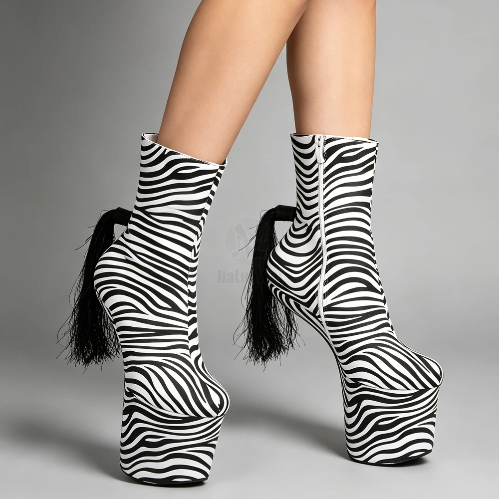 Sexy Fetish Zebra Print 20CM Extreme High Heel Platform Women Fashion Charming Ankle Boots Size 36-46
Sexy Fetish Zebra Print 20CM Extreme High Heel Platform Women Fashion Charming Ankle Boots Size 36-46