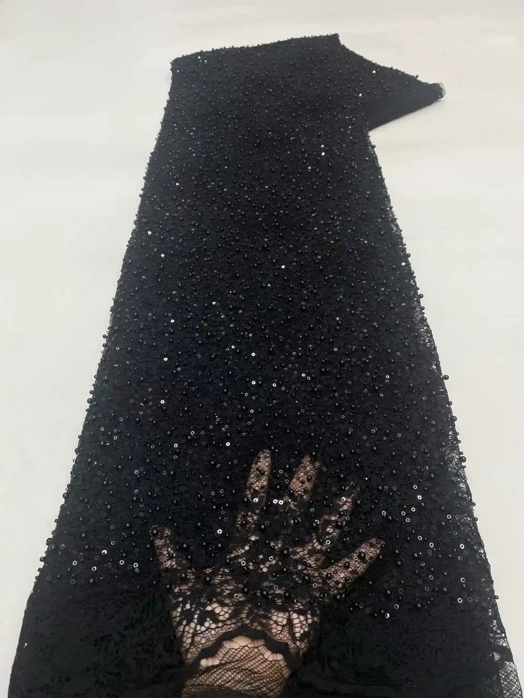5 Yards African Sequins Beaded Lace Fabric Black High Quality Sequence Embroidery French Nigerian Lace Fabric For Wedding Dress
5 Yards African Sequins Beaded Lace Fabric Black High Quality Sequence Embroidery French Nigerian Lace Fabric For Wedding Dress