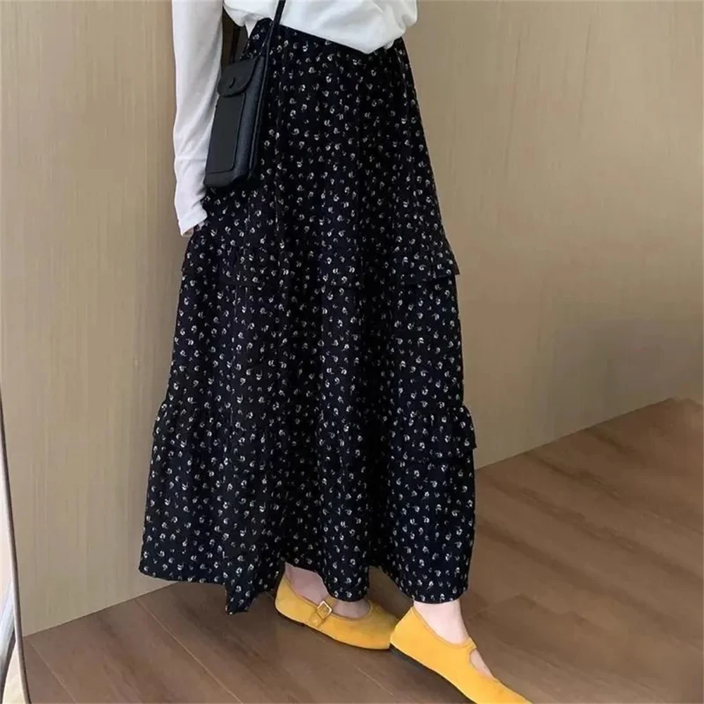 Summer Black Casual Skirt Womens A-Line Skirts Fashion Vintage Floral Print Chiffon Skirts Elastic High Waist Layered Midi Skirt
Summer Black Casual Skirt Womens A-Line Skirts Fashion Vintage Floral Print Chiffon Skirts Elastic High Waist Layered Midi Skirt