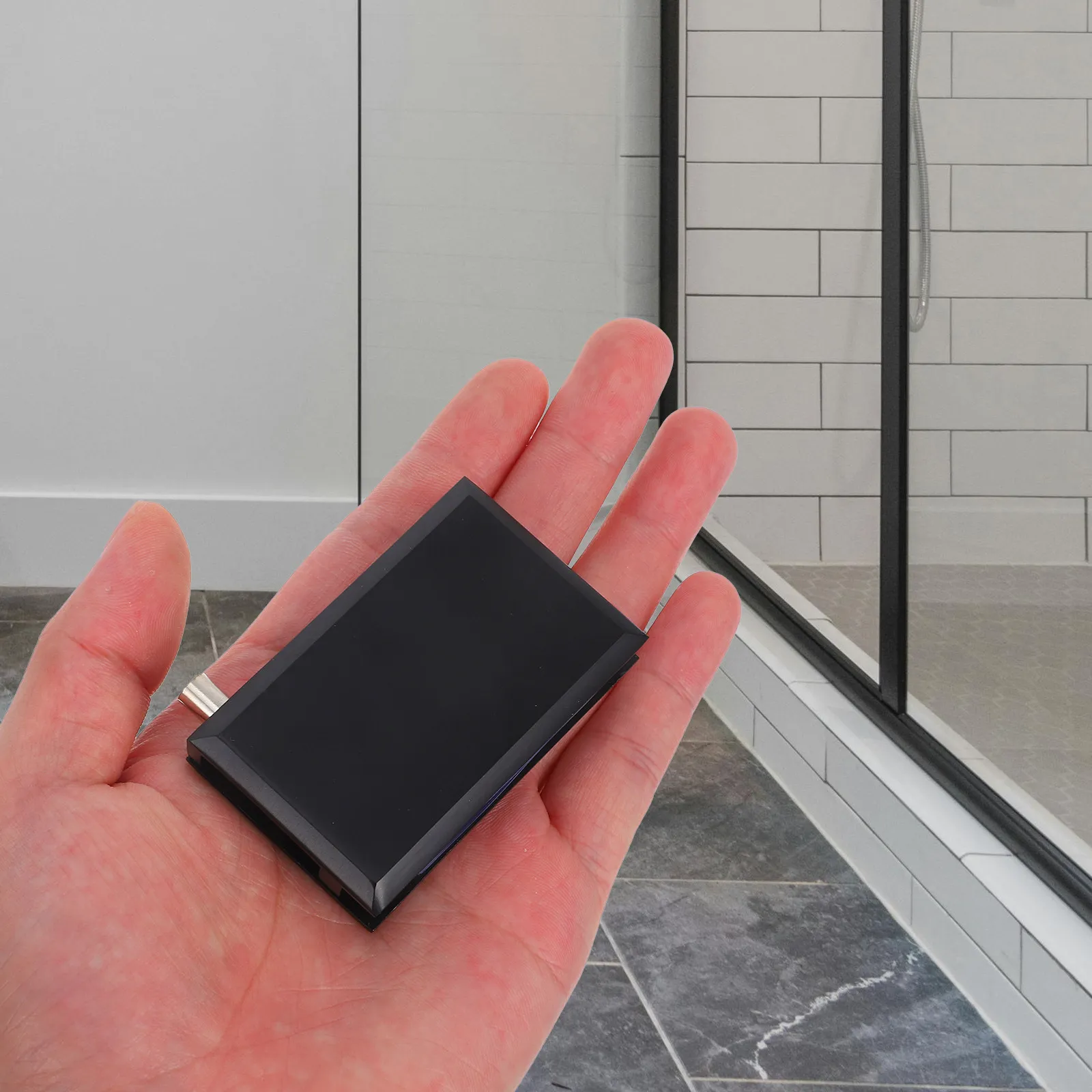 2 шт. Бесшумные петли для стеклянных дверей безрамного типа, усиленные, из матового цинкового сплава черного цвета, для плавного и бесшумного закрывания, подходят для шкафов
2 шт. Бесшумные петли для стеклянных дверей безрамного типа, усиленные, из матового цинкового сплава черного цвета, для плавного и бесшумного закрывания, подходят для шкафов