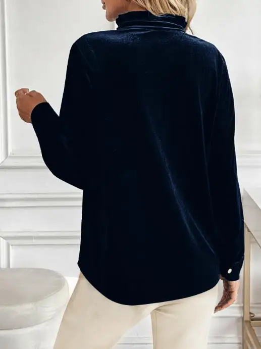 Autumn 2025 Temperament Elegant Velvet V-Neck Shirt for Women Y2K Fashionable and Elegant Slim Fit High-End Long Sleeved Shirt
Autumn 2025 Temperament Elegant Velvet V-Neck Shirt for Women Y2K Fashionable and Elegant Slim Fit High-End Long Sleeved Shirt