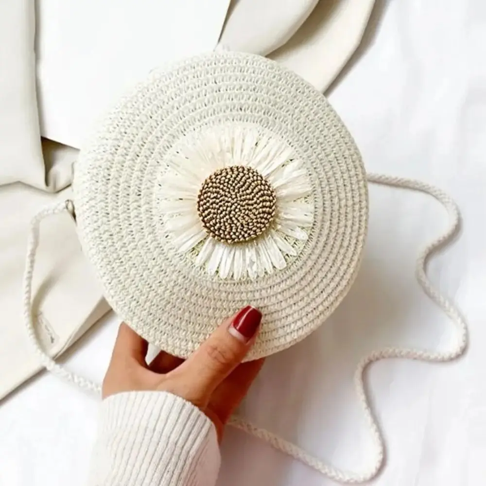 Floral Decor Round Straw Bag Fashion Lightweight Mini Shoulder Beach Bag Flower Graphic Women's Crossbody Purse
Floral Decor Round Straw Bag Fashion Lightweight Mini Shoulder Beach Bag Flower Graphic Women's Crossbody Purse