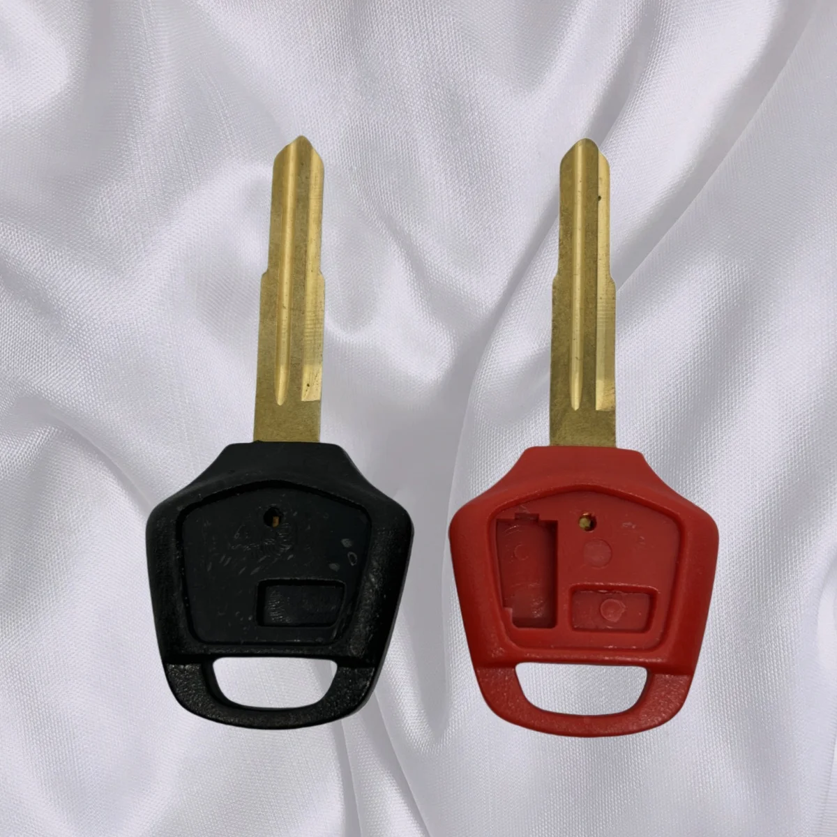 Blank Key For Honda Gold Wing GL1500 GL1000 GL1200 2000-2011 GL1800 Detachable Chip Motorcycle Replace Uncut Keys
Blank Key For Honda Gold Wing GL1500 GL1000 GL1200 2000-2011 GL1800 Detachable Chip Motorcycle Replace Uncut Keys