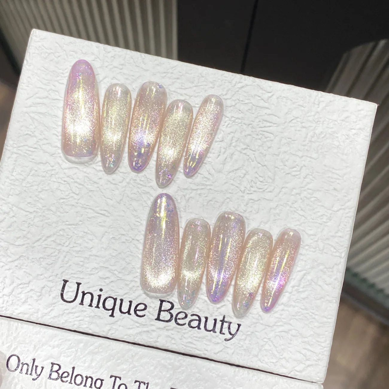 10Pcs Handmade Long Oval Press On Nails Glitter Nude Transparent Base Glossy Shimmer False Nail Tips For Women&Girl Fake Nails
10Pcs Handmade Long Oval Press On Nails Glitter Nude Transparent Base Glossy Shimmer False Nail Tips For Women&Girl Fake Nails