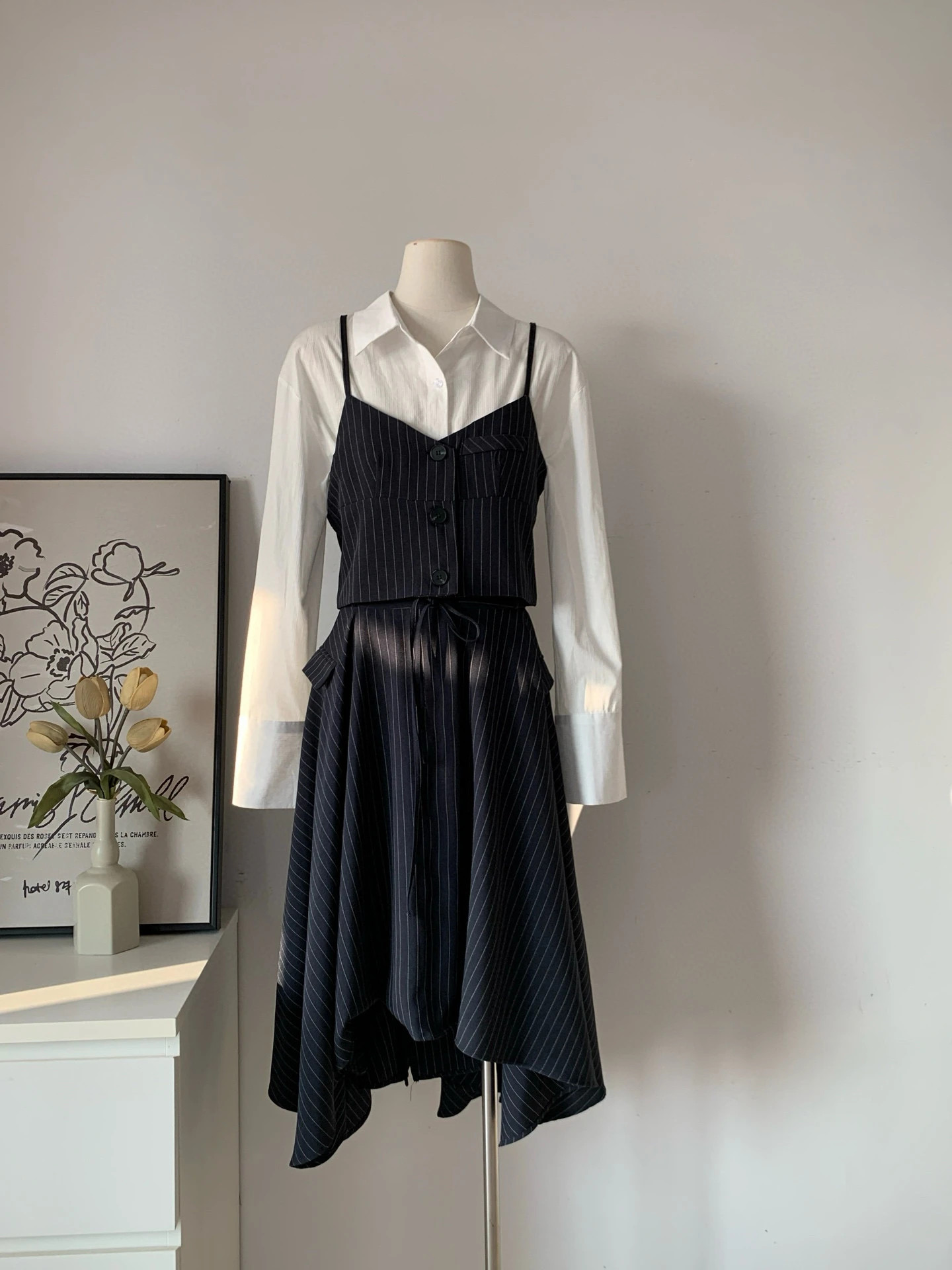 Ele Tee-Piece Women's Set Dongda Gate Sle Strap f-Skirt irt Ensemble Faionable Spring Collection
Ele Tee-Piece Women's Set Dongda Gate Sle Strap f-Skirt irt Ensemble Faionable Spring Collection