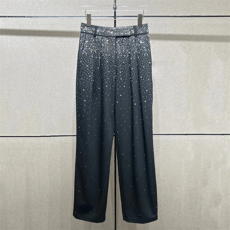 Women's pants New high waisted slim straight leg pants for spring 2026 Gradient colored rhinestone decorated women's suit pants
Women's pants New high waisted slim straight leg pants for spring 2026 Gradient colored rhinestone decorated women's suit pants