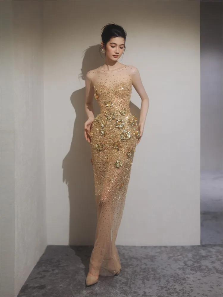 Golden new style toasting heavy industry banquet host dress
Golden new style toasting heavy industry banquet host dress
