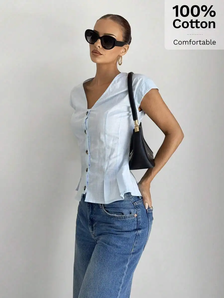 Women Ice Blue V-Neck Short Sleeve Blouse With Pleated Hem And Tie Waist
Women Ice Blue V-Neck Short Sleeve Blouse With Pleated Hem And Tie Waist
