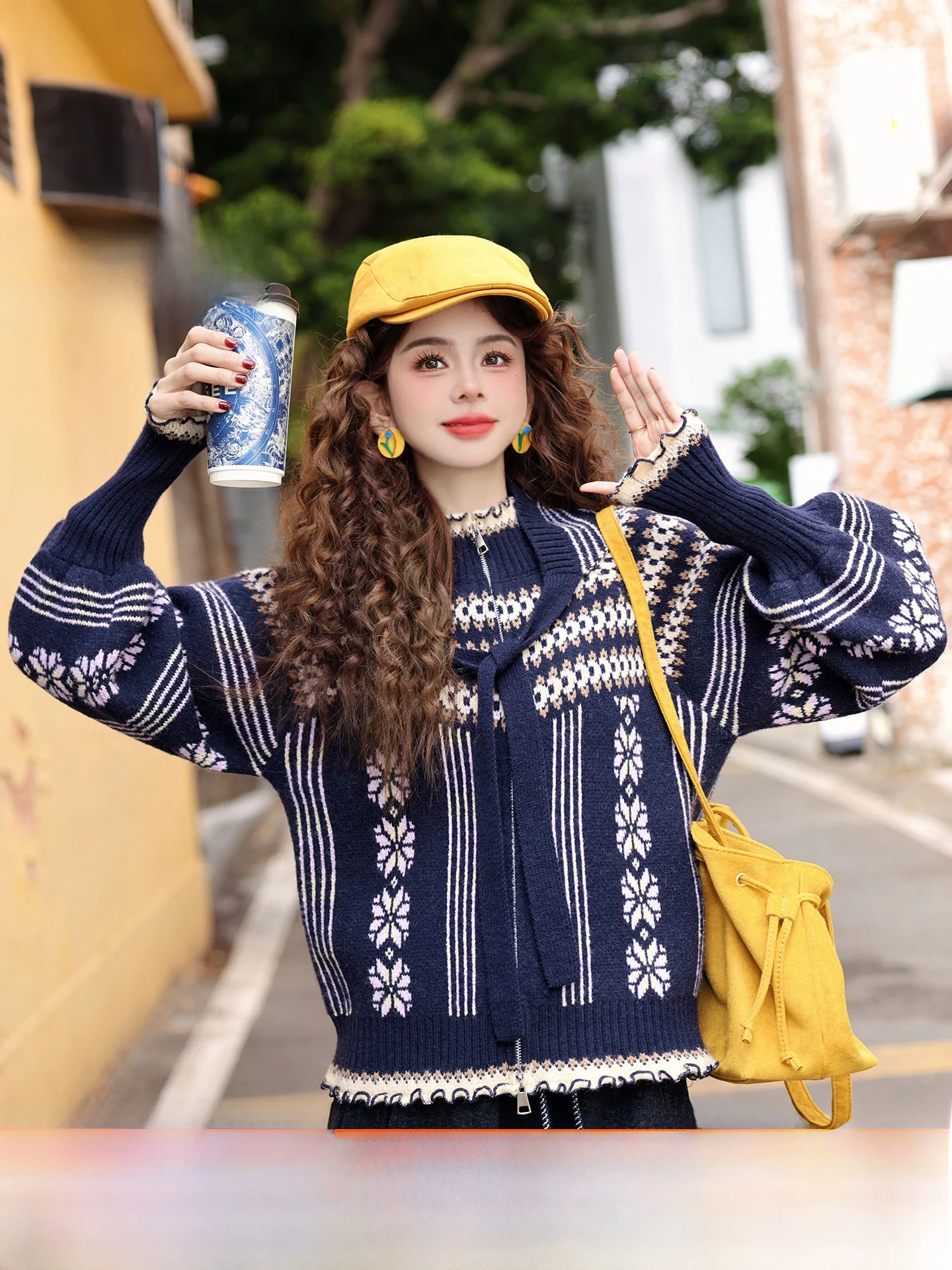 Зимний утепленный свободный вязаный свитер Chend's для женщин: модный ретро-топ с деревянными цветочными вышивками из полиэстеровой смеси
Зимний утепленный свободный вязаный свитер Chend's для женщин: модный ретро-топ с деревянными цветочными вышивками из полиэстеровой смеси