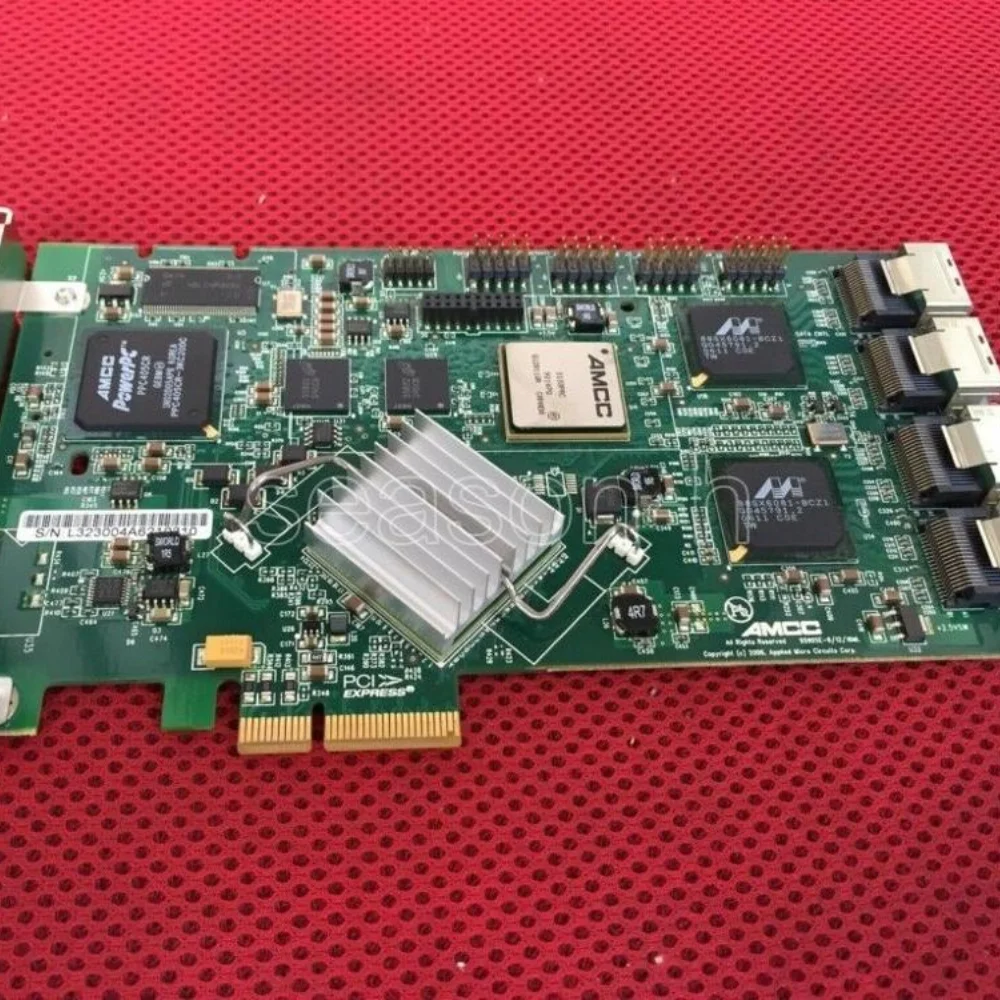 3ware 9590SE-16ML PCI Express x4 SATA II (3,0 Gb/s) controlador de tarjeta de
3ware 9590SE-16ML PCI Express x4 SATA II (3,0 Gb/s) controlador de tarjeta de